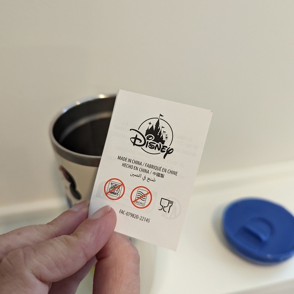 Disney Snow White Travel Mug - Picture 2 of 8